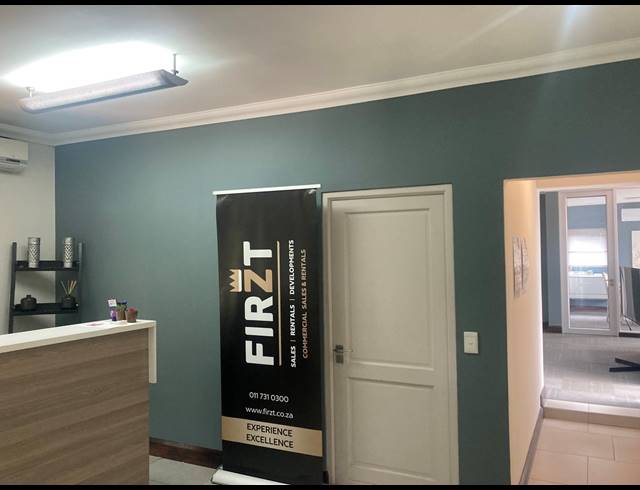 154M² OFFICE TO LET IN FOURWAYS